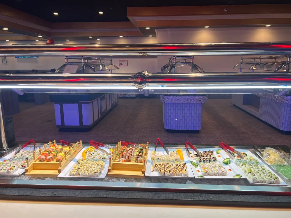 Golden Palace Buffet — Chinese · Seafood · Buffet