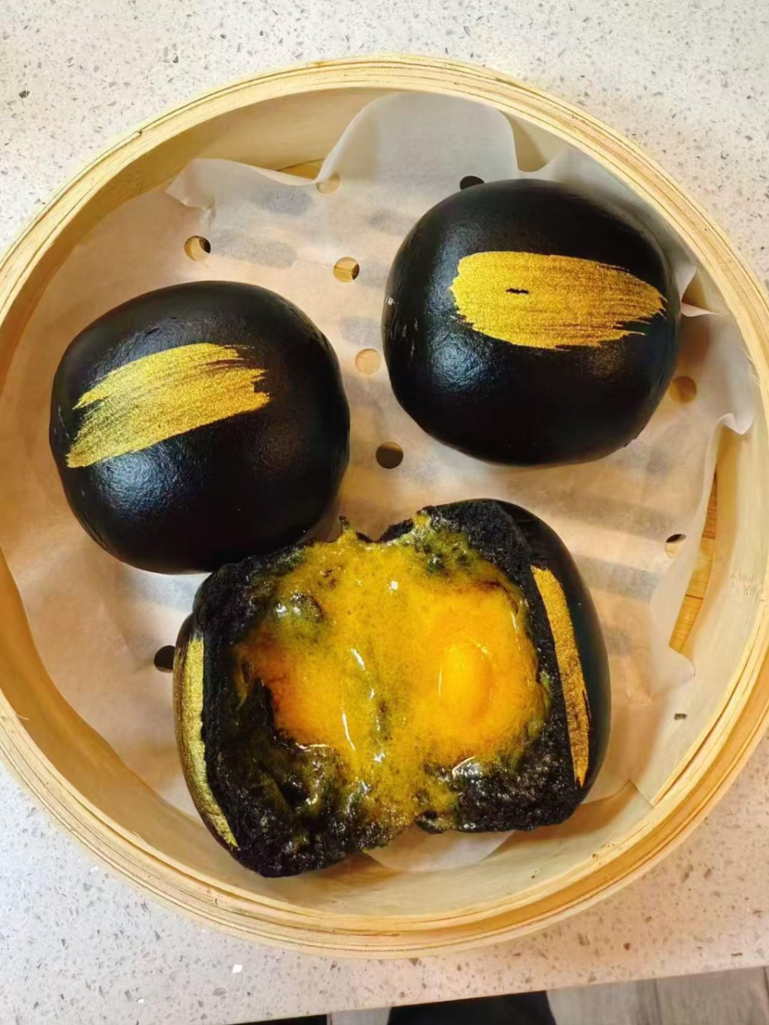 Black Gold Buns(3pcs)