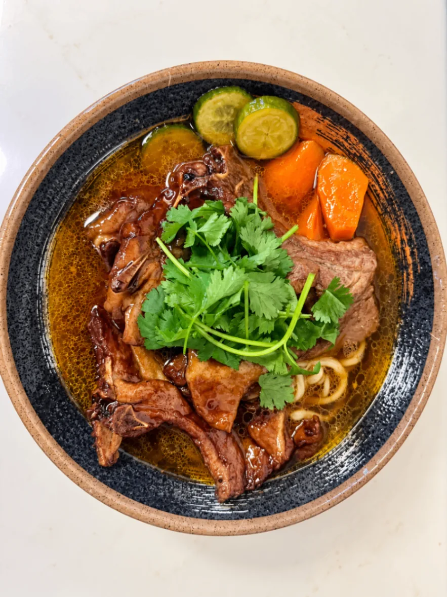 Braised Pork Chop Noodle Soup