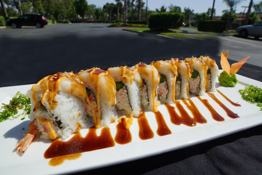 White Dragon Roll — Kobe Japanese House