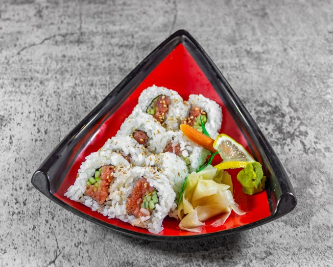 Spicy Tuna — Kobe Japanese House