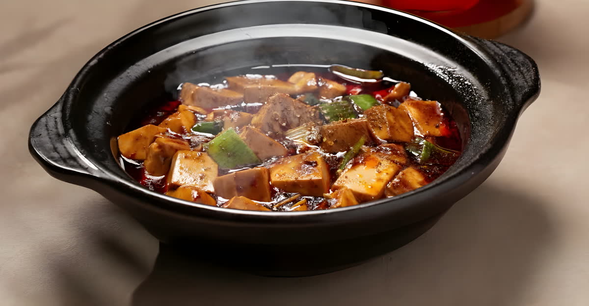 Chengdu mapo tofu in a claypot